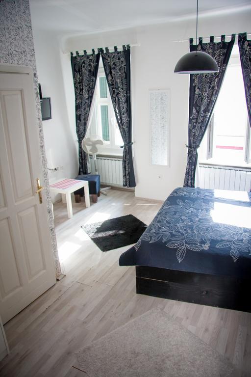 Bascarsija Apartments & Rooms Maribor Bilik gambar
